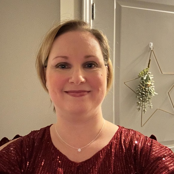 Meet your Posher, Krista - Picture 1 of 1